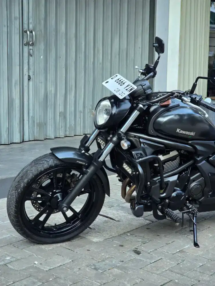 Moge Cruiser Kawasaki Vulcan 650 th 2015 Km 3rb Modif Turing Like New