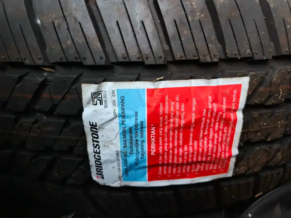 Ban Bridgestone  265/60 r18