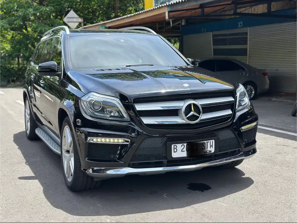 MERCEDES-BENZ GL350 CDI AT HITAM 2013