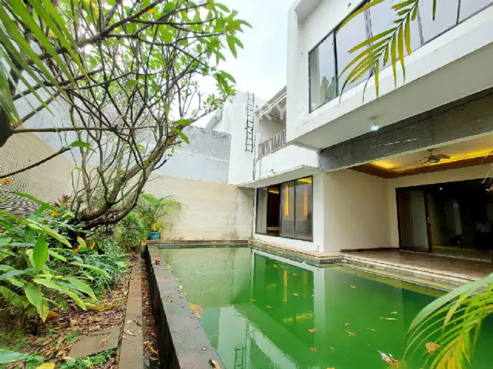 Dijual Rumah Elegan  2 Lt Ada Pool Daerah Cilandak JakSel