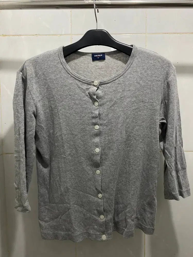 cardigan tipis lengan 3/4 (lightweight knit cardigan) UNIQLO