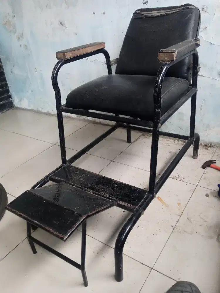 Kursi bangku cukur rambut
