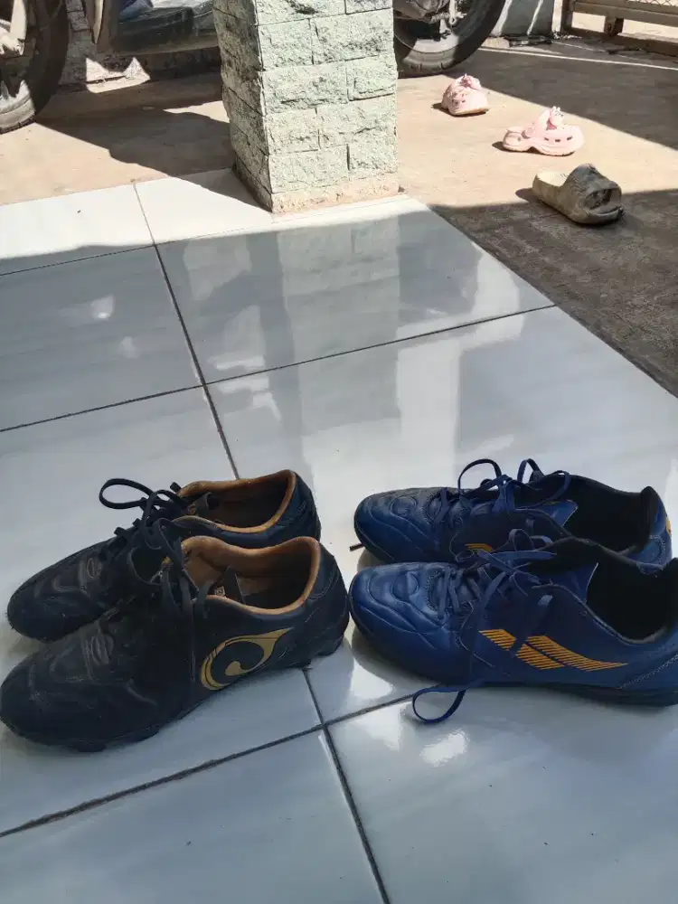 Sepatu bola+putsal