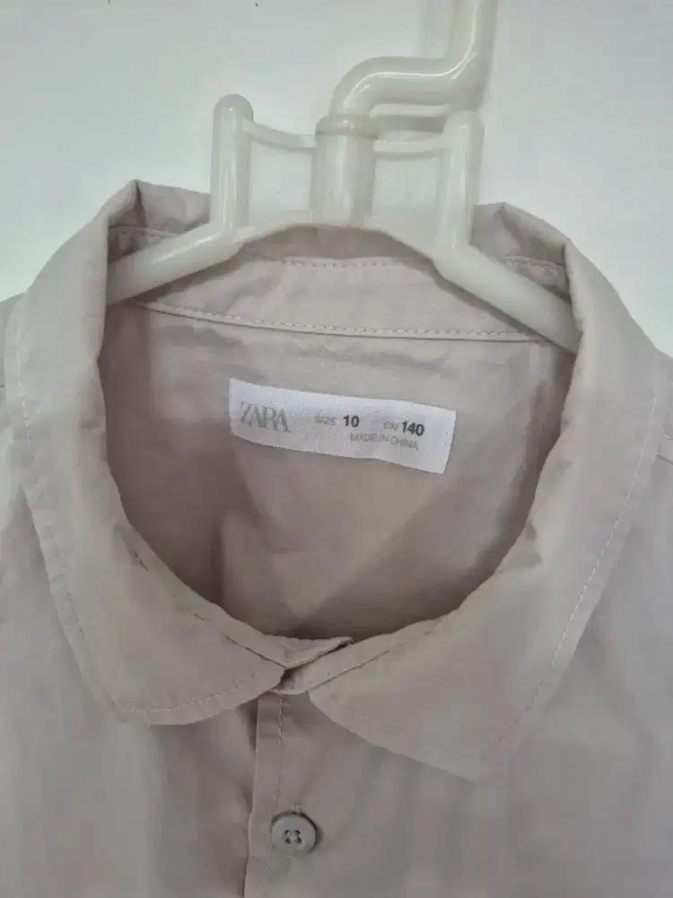 ZARA Atasan  Wanita