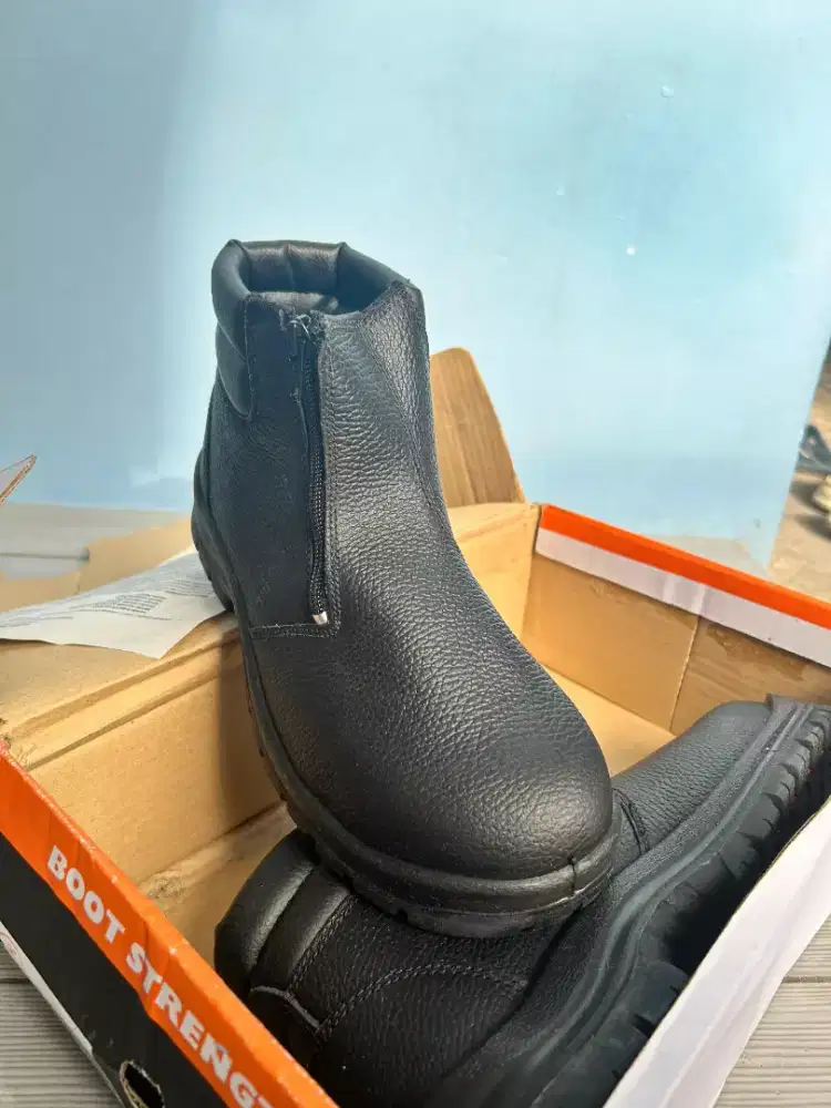 Sepatu Safety Krushers