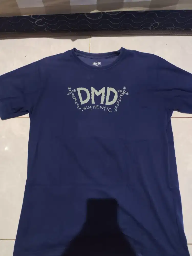 Tshirt dmd size L second