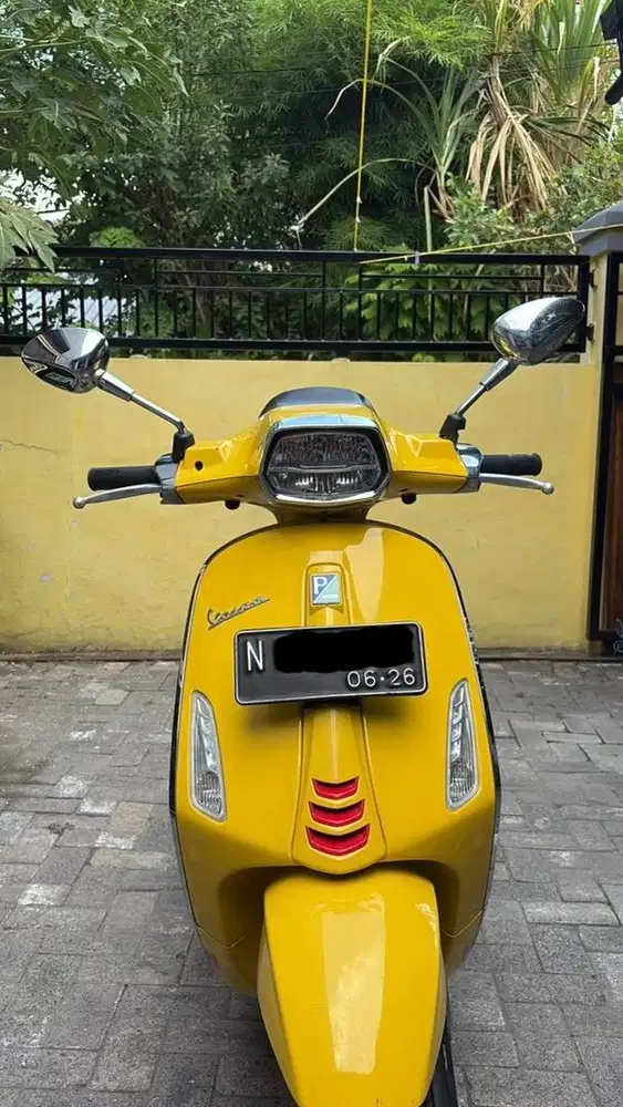 Vespa Sprint S iGET Yellow 2021