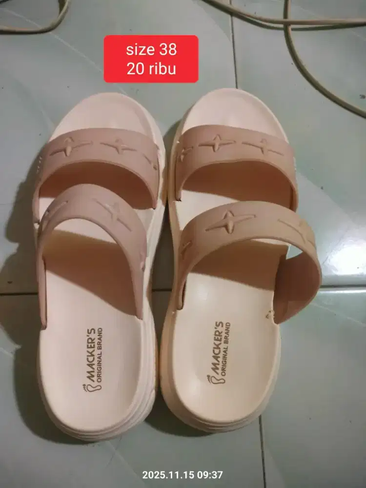 Sendal 20 ribu ajah