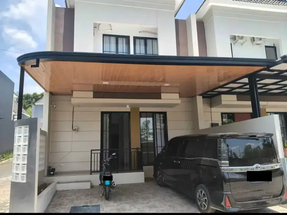 Dijual rumah 2 Lantai One Gate System di Grafika Banyumanik Semarang, Dijual Karena Pindah Tugas