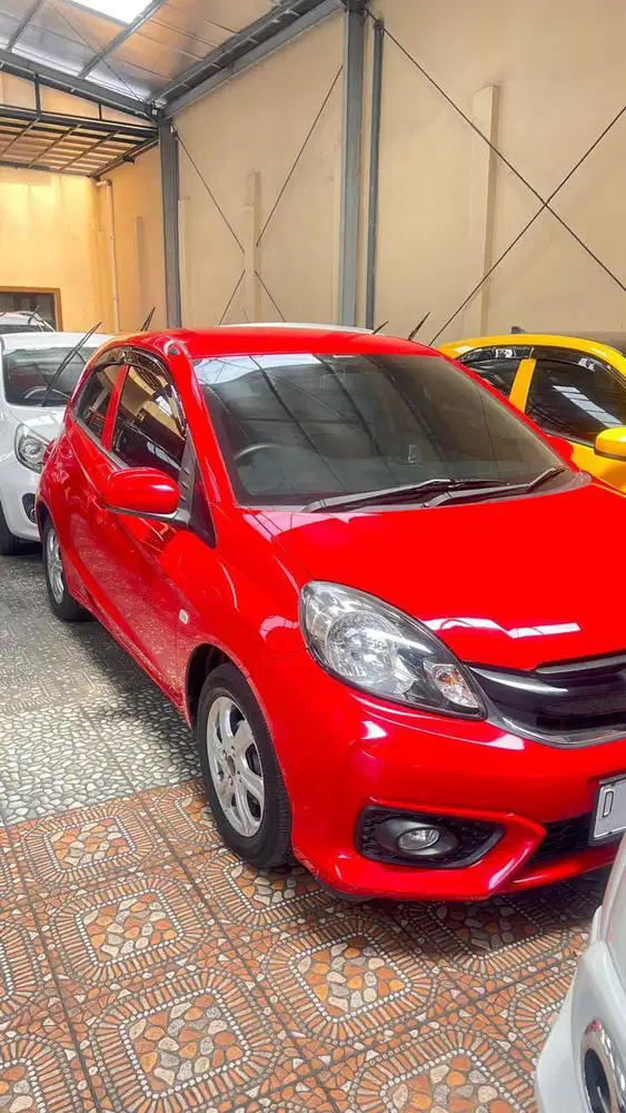Honda Brio E MT 2018 merah low km antik manual terawat mulus
