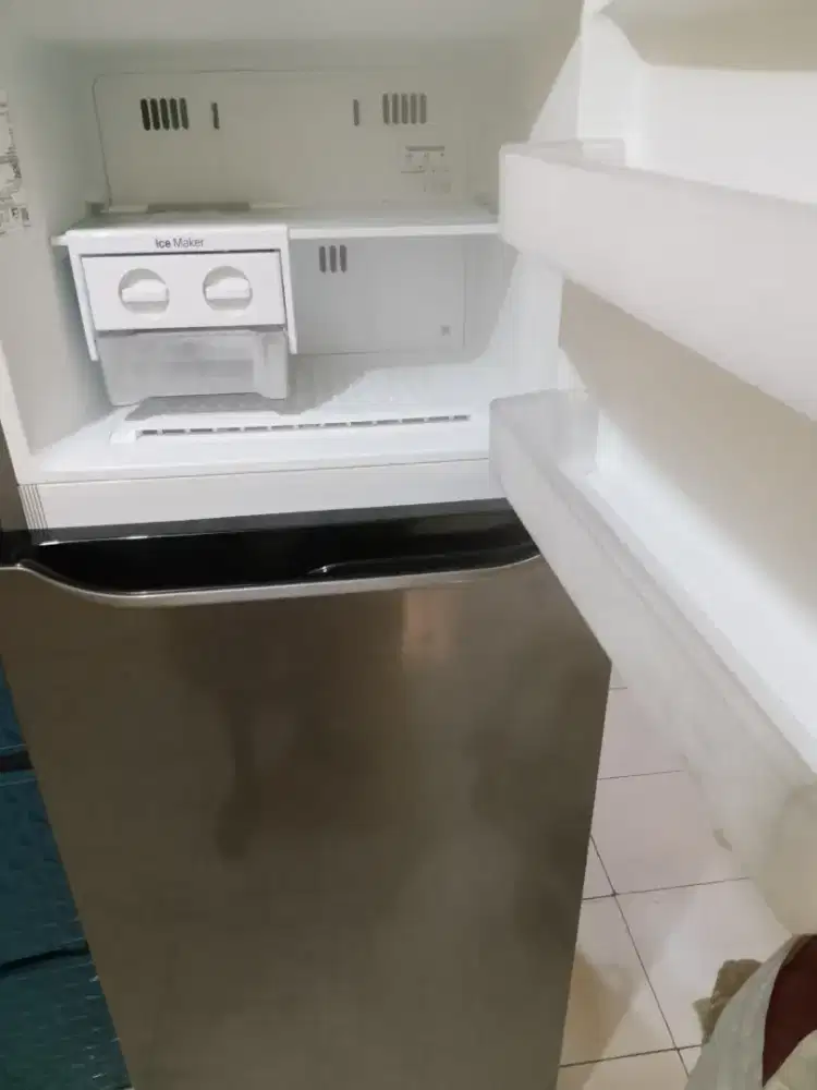 Kulkas LG Inverter 2 Pintu