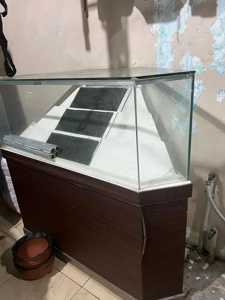 etalase bekas konter