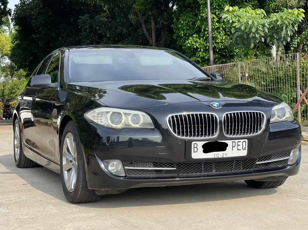 BMW 520D 2013 HITAM