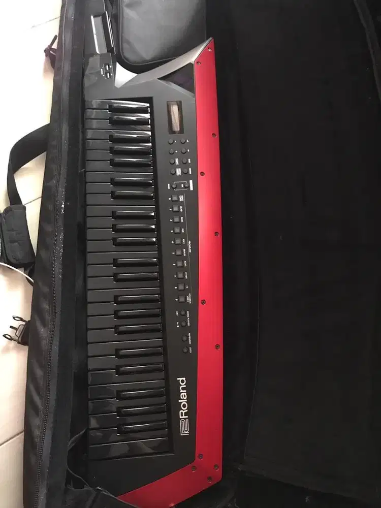 Roland ax edge keytar