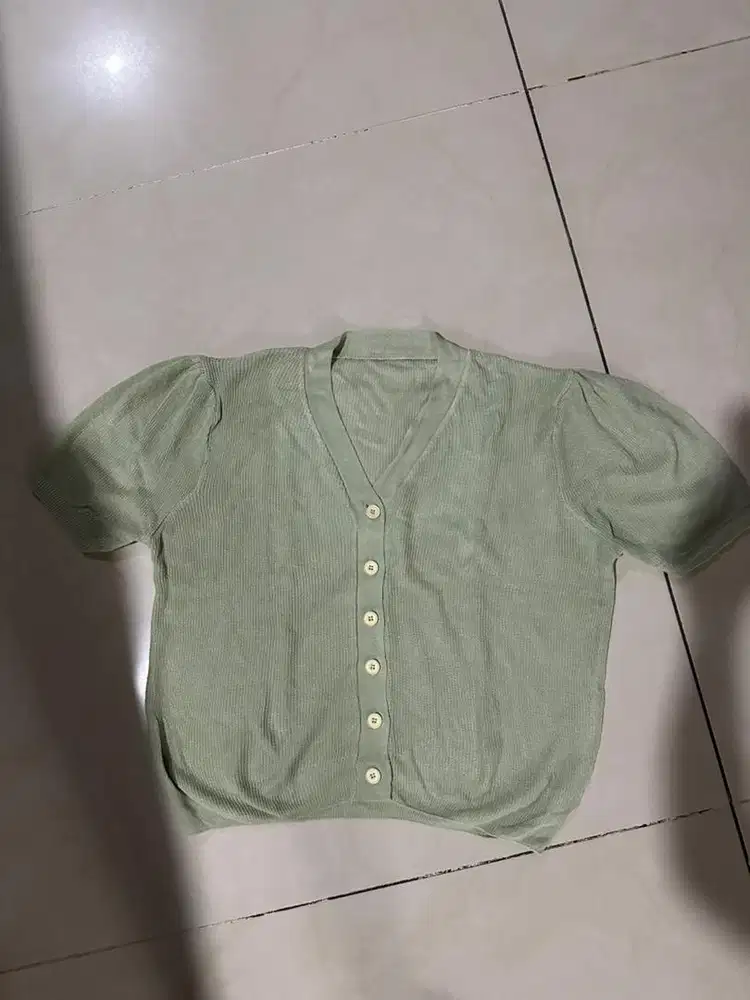 Blouse atasan rajut wanita