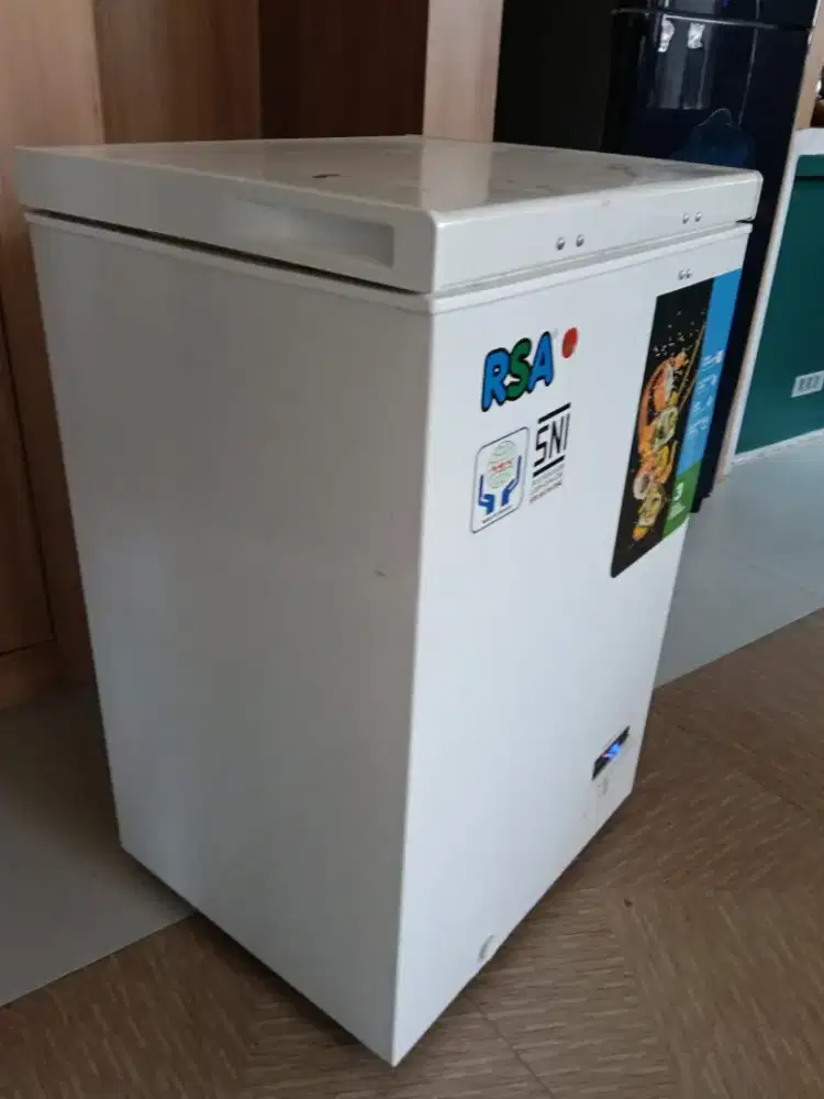 FREEZER RSA CF 110 ,100 LITER MULUS SIAP PAKAI NEGO SILAHKAN