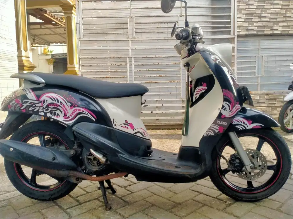 Yamaha Fino lengkap motor sehat walafiat keterangan detail dibawah