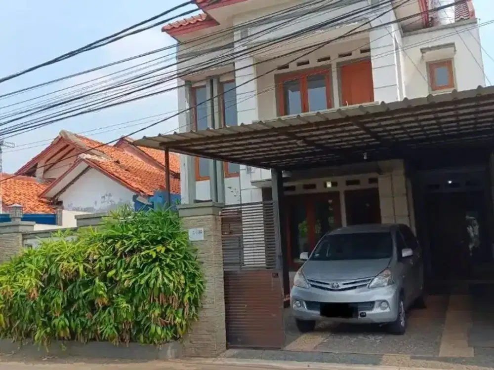 Rumah Luas 3 KT 10 Menit ke Cinere Bellevue Mall Hadap Timur J-38848