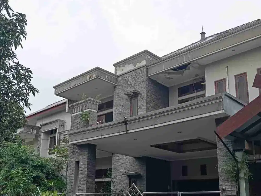 Dijual Cepat Rumah Luas 2 Unit Jadi 1 di Pondok Jati Sidoarjo