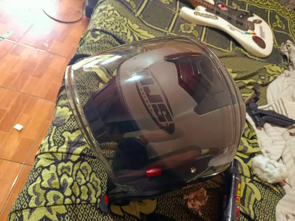 Helm njs size L