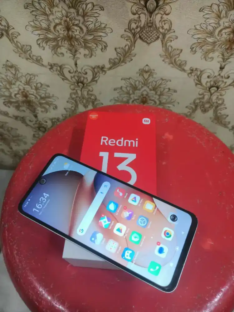 Xiomi redmi 13 ram 8/256 mlus normal semua nya hp sm dus saja