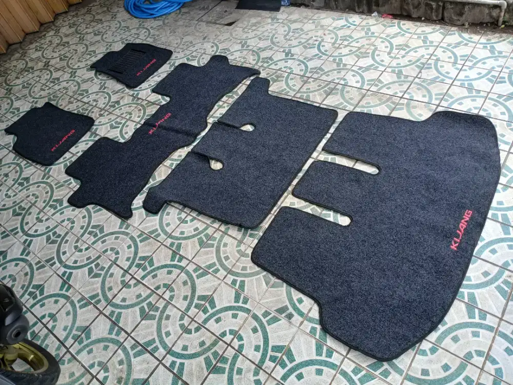 Karpet bludru original kijang innova 2004-15