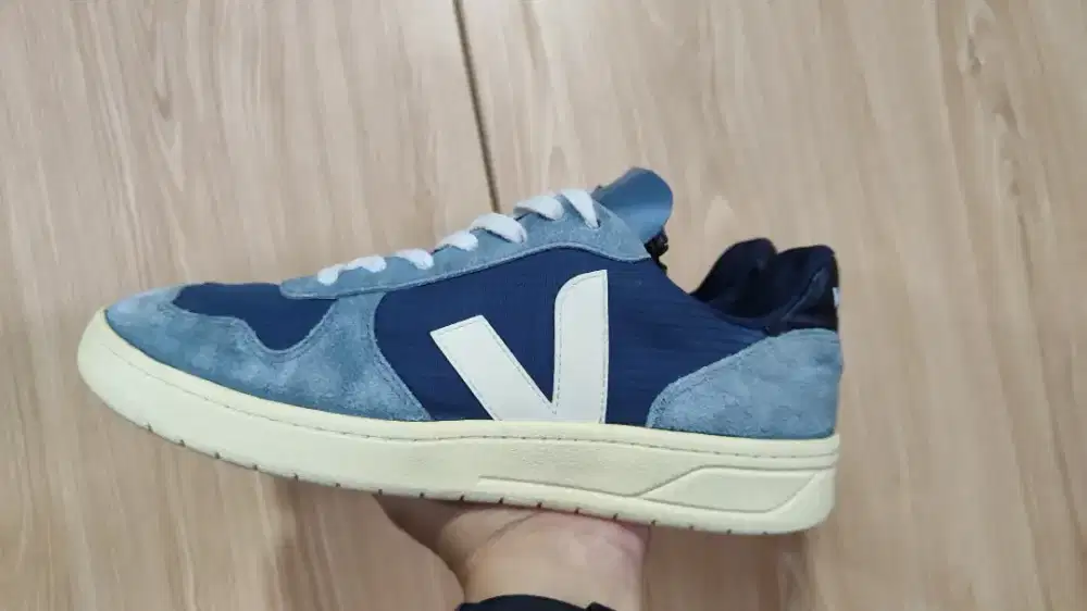 Veja Casual Ocean Blue Original seken branded size 43