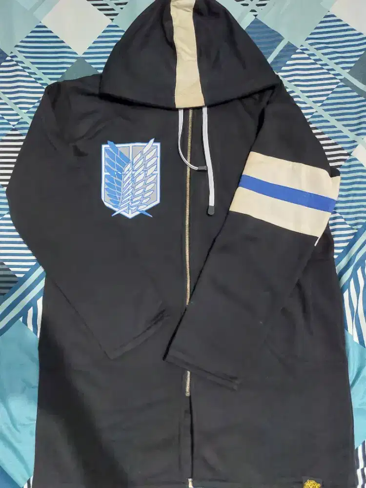 Jaket anime AOT
