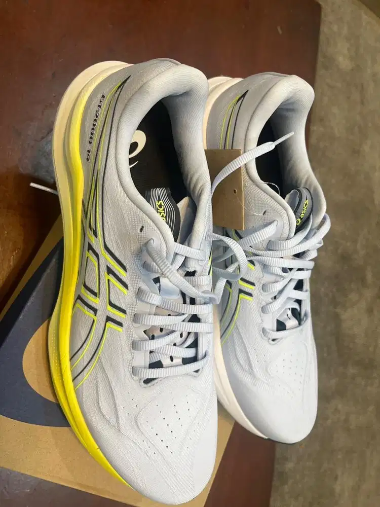 Sepatu Lari asics original