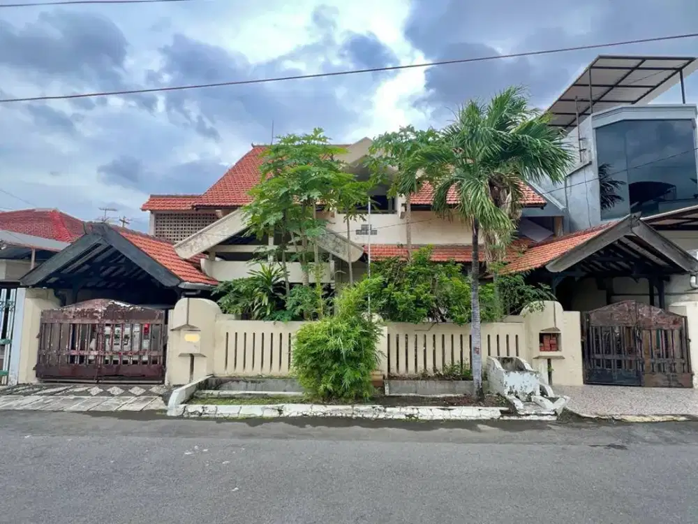 JUAL CEPAT! Rumah 2 lantai di Perumahan Kupang Indah lebar 15 meter