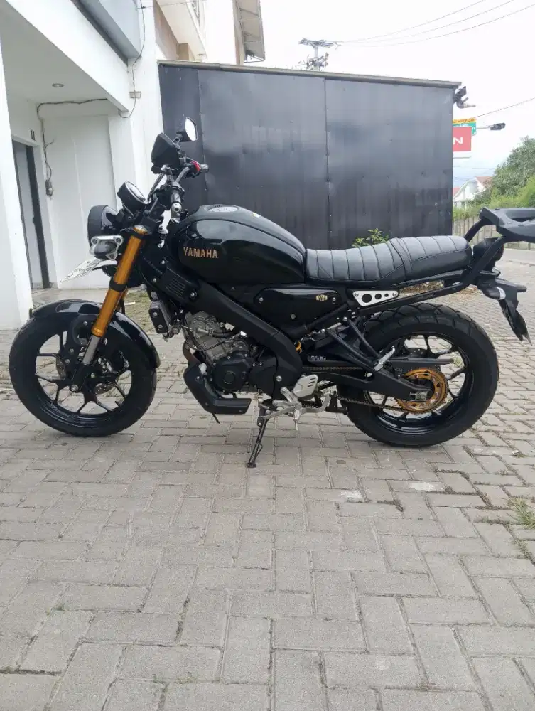 YAMAHA XSR 2023 LIKE NEW