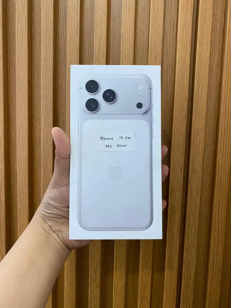 iPhone 17 pro max 256 silver ibox 27.3