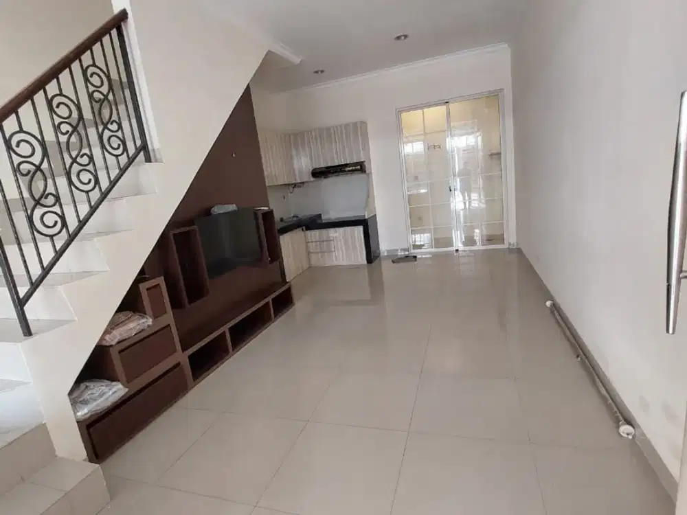 Dijual Cepat Murah Rumah Furnished West Europe uk.4x12m Green Lake City