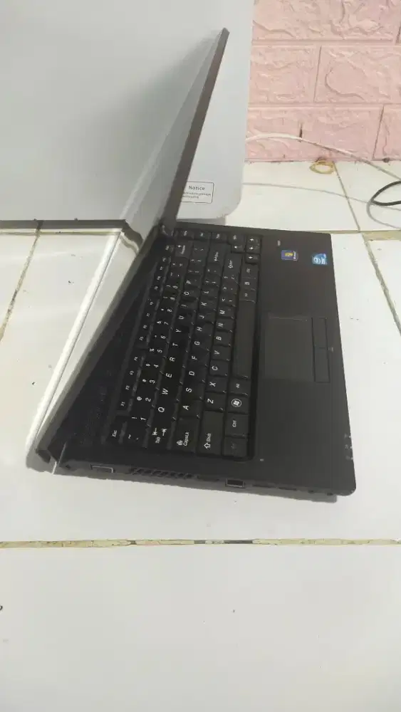 Laptop lenovo B460 minus