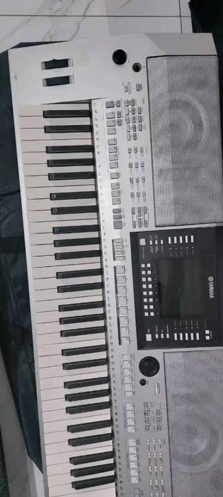 Keyboard Yamaha psr s910