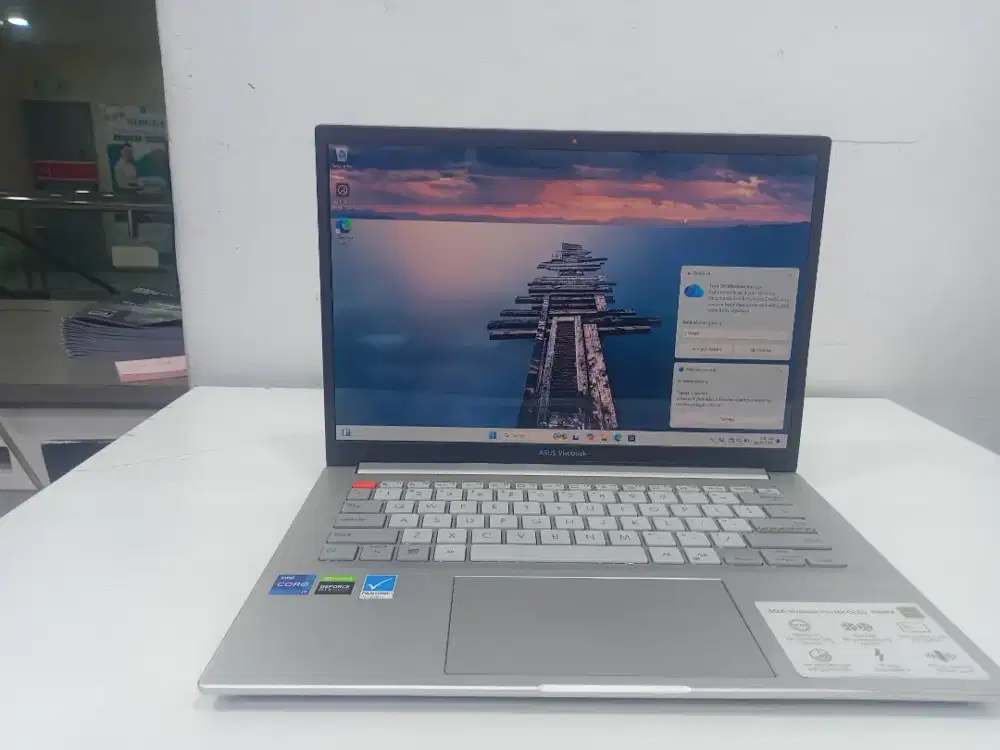 Asus Vivobook pro 14x oled i7-11370H 16 GB SSD 1 TB nvidia Rtx 3050