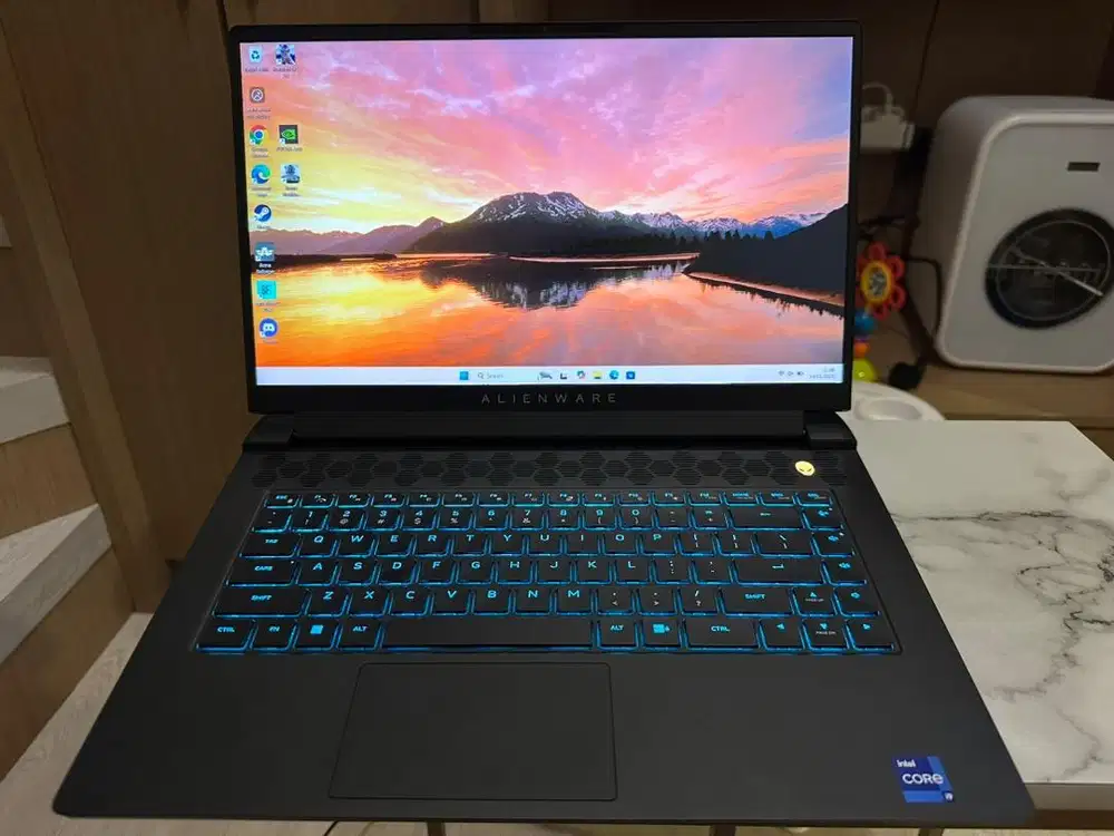DELL ALIENWARE M15 R7 masih mulus pemakaian baru 2 tahun (nego tipis)