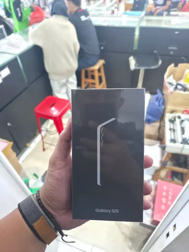 Hp samsung S25 besic 12/256