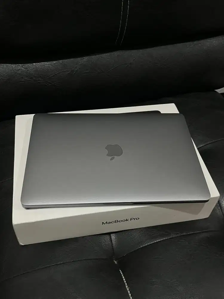 dijual Macbook pro M2 IBOX 8/256gb