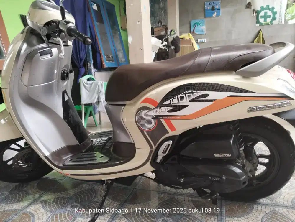 Scoopy 2021 Krem Coklat