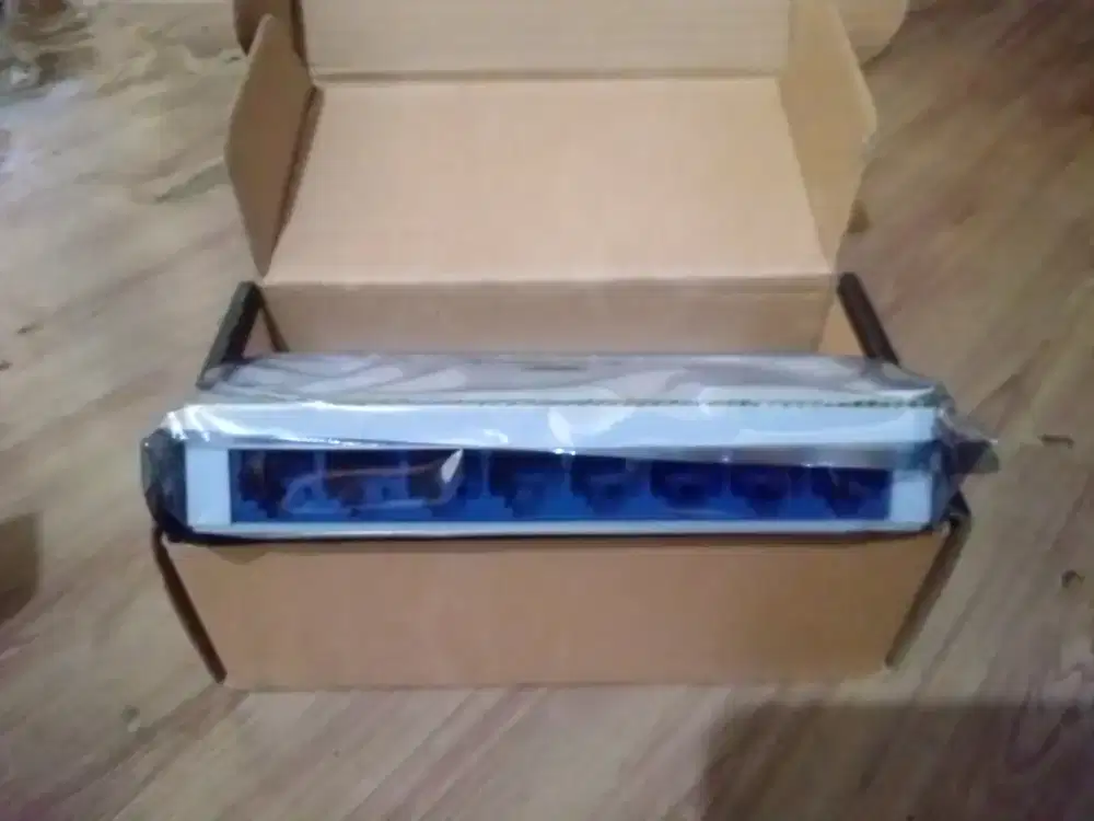 Hub switch 8 port baru