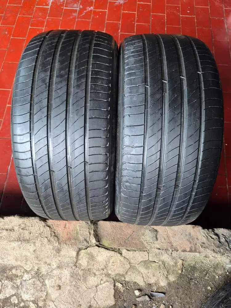 Ban copotan mechlin premacy4 255/45 R18 75% 2023..2pcs
