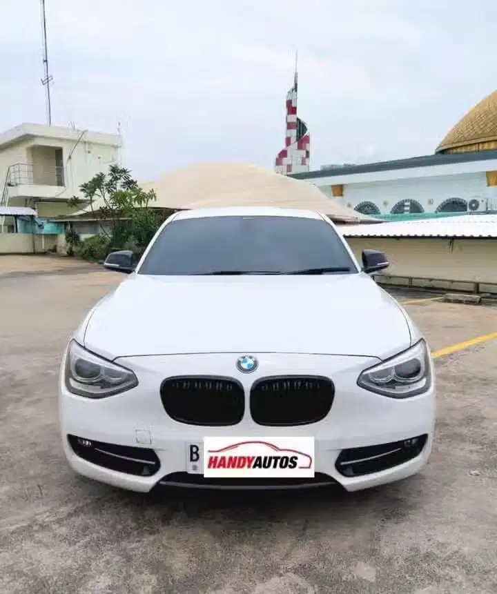 BMW 116i Tahun 2012 Automatic Putih Metalik