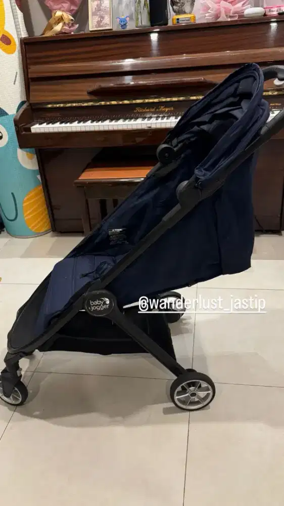 Baby Jogger City Tour 2 - Stroller Cabin Size