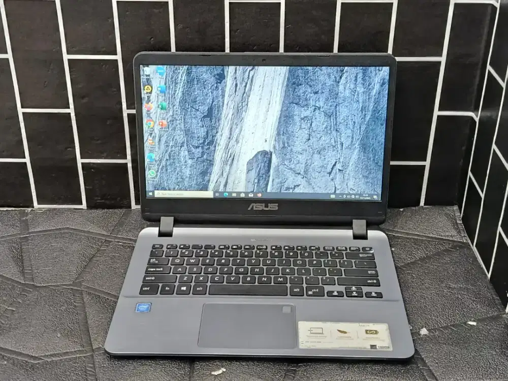 Asus Vivobook X407MA Intel Celeron N4000 RAM 4 GB SSD 256GB