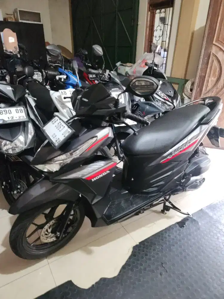 Dp500rb Vario 125 led hitam 2018 keluaran terakhir Gbm tunai / kredit