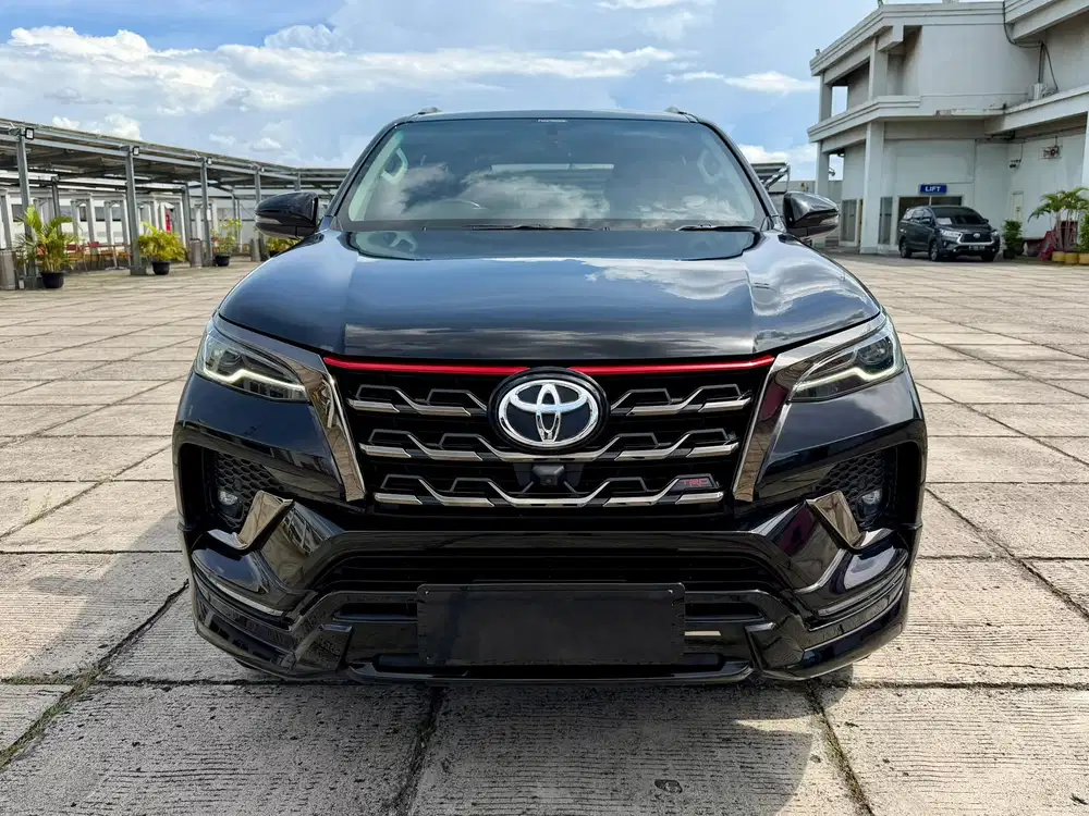 TOYOTA FORTUNER TRD AT DIESEL 2020 HITAM ISTIMEWA TT 2021 GR