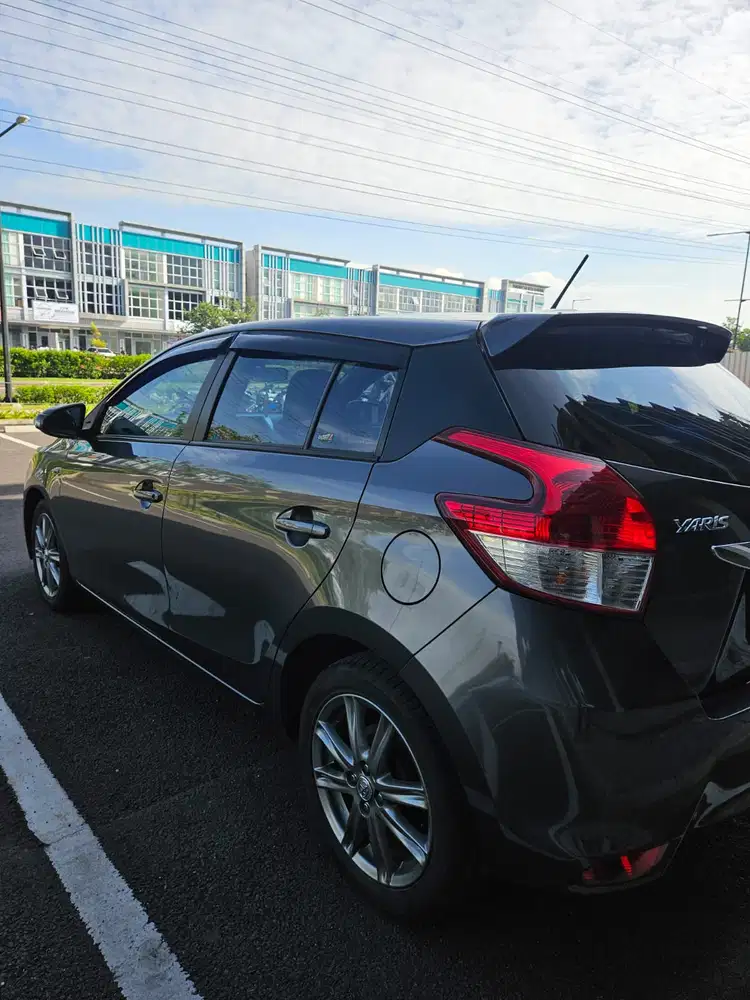 KM 26rb Toyota Yaris 2015 Bensin