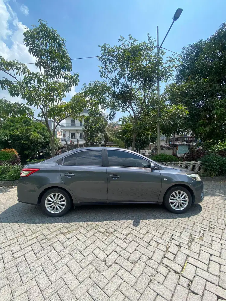 Toyota Limo 2014 Bensin