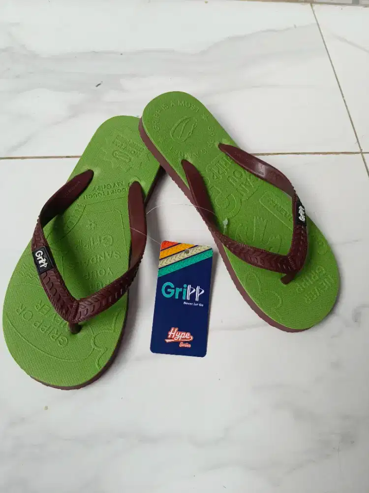 Sandal gripp hype by fipper 100% ori kondisi BARU/New